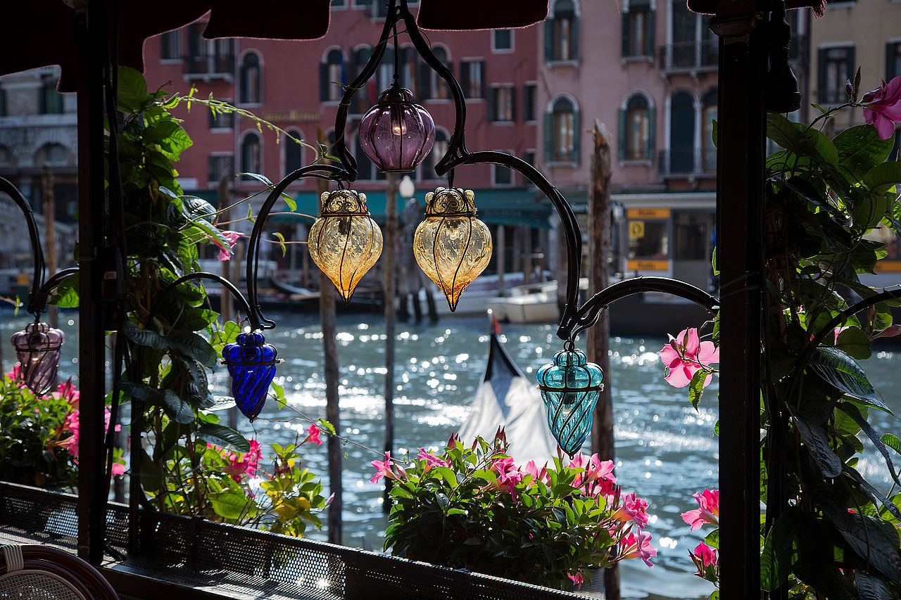 Lanterne di Murano sulla terrazza affacciata sul Canal Grande